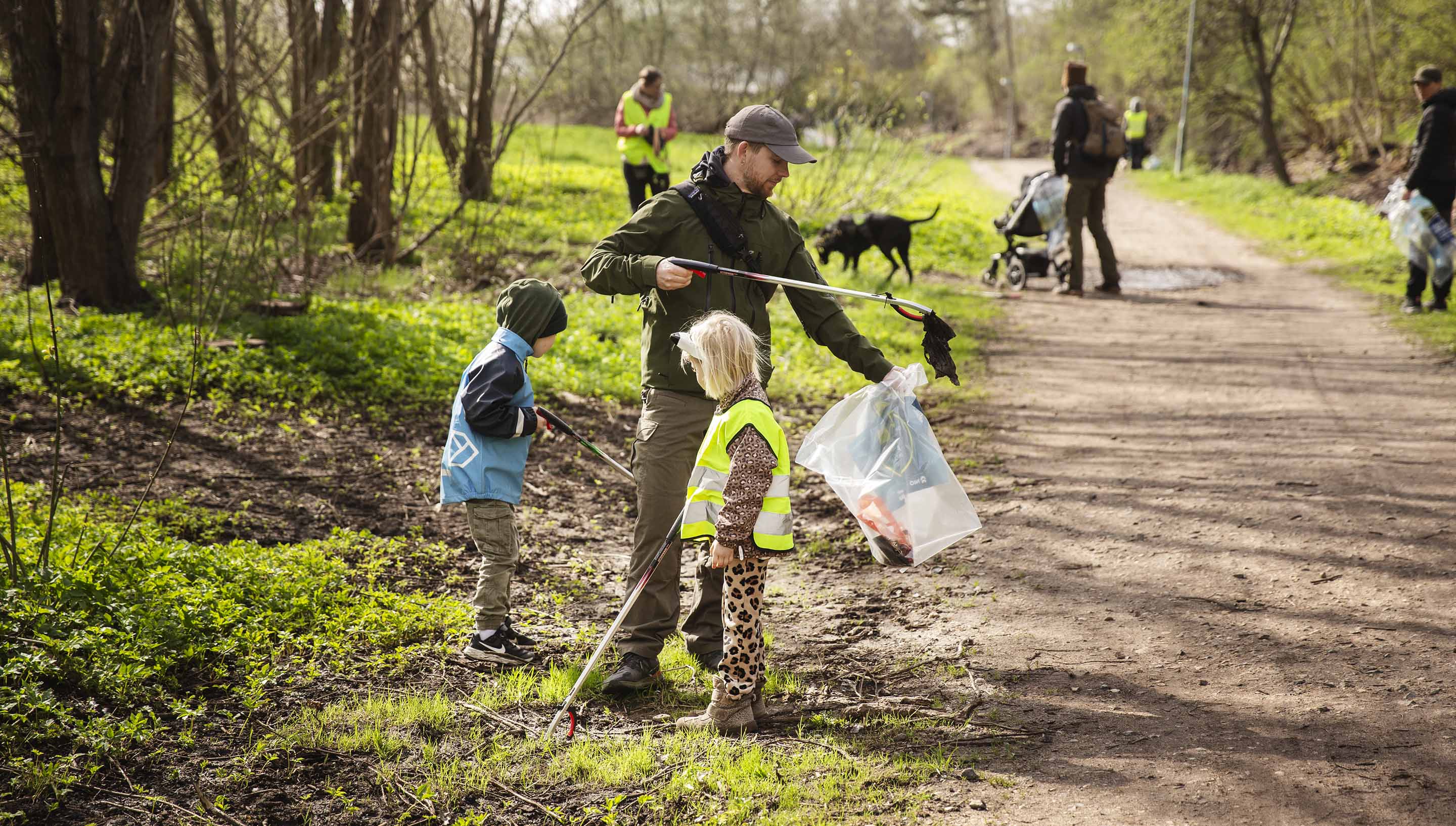 DKTV Støtter Affaldsindsamlingen