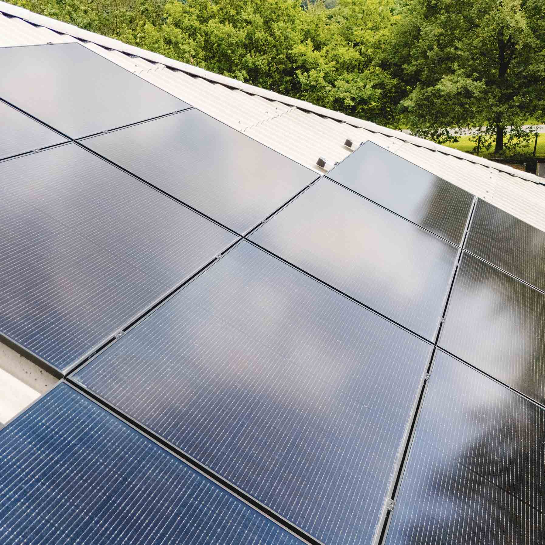 Solcceller Integreret Paa Tag.