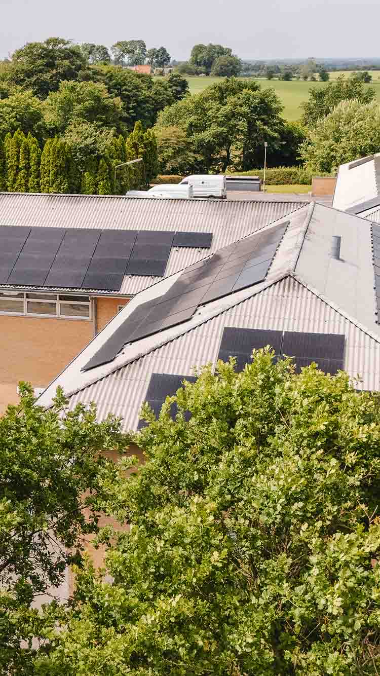 Solceller Paa Egne Tage Reducerer Co2