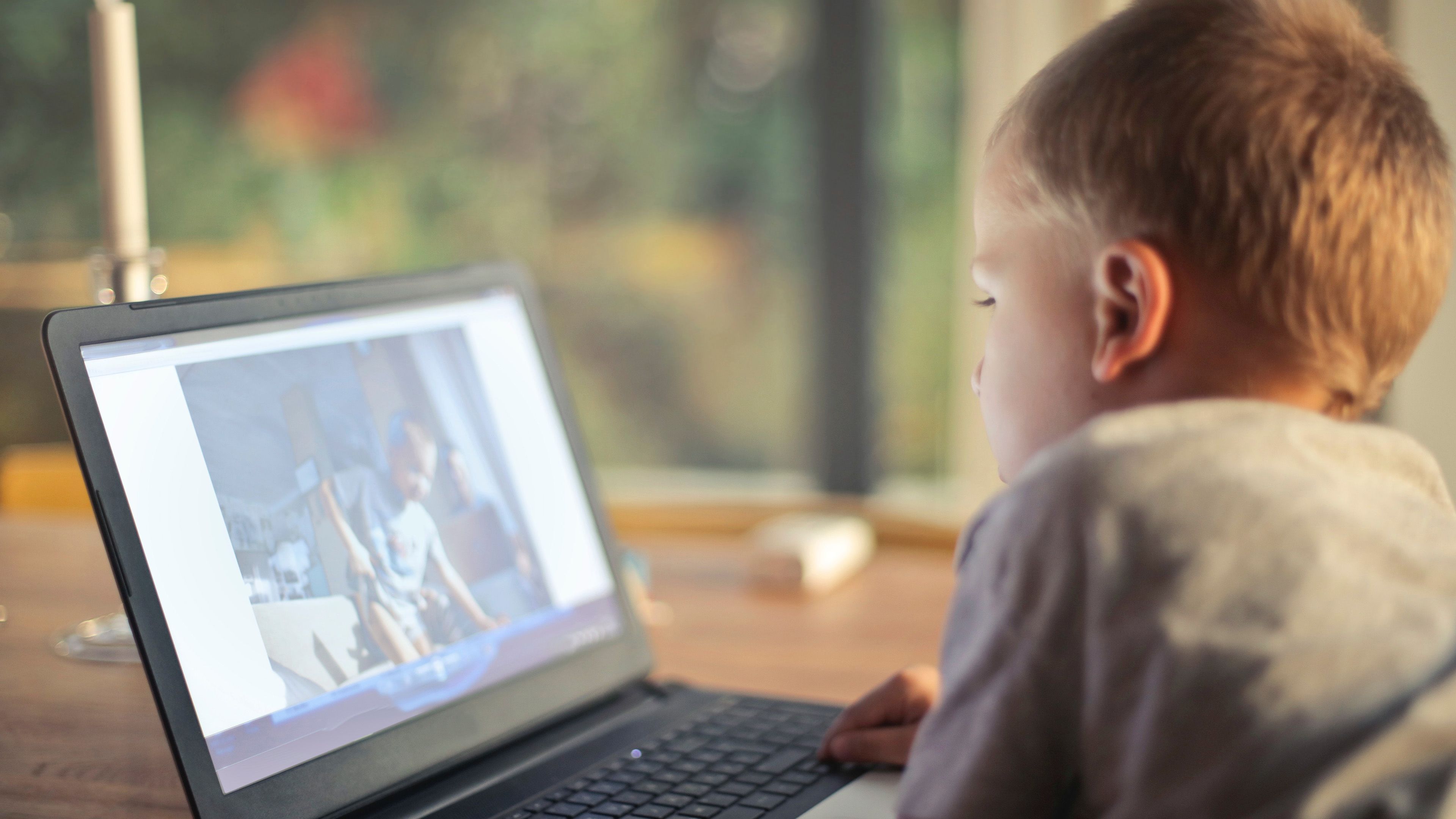 Har Du Talt Med Dit Barn Om Onlinesikkerhed Blog