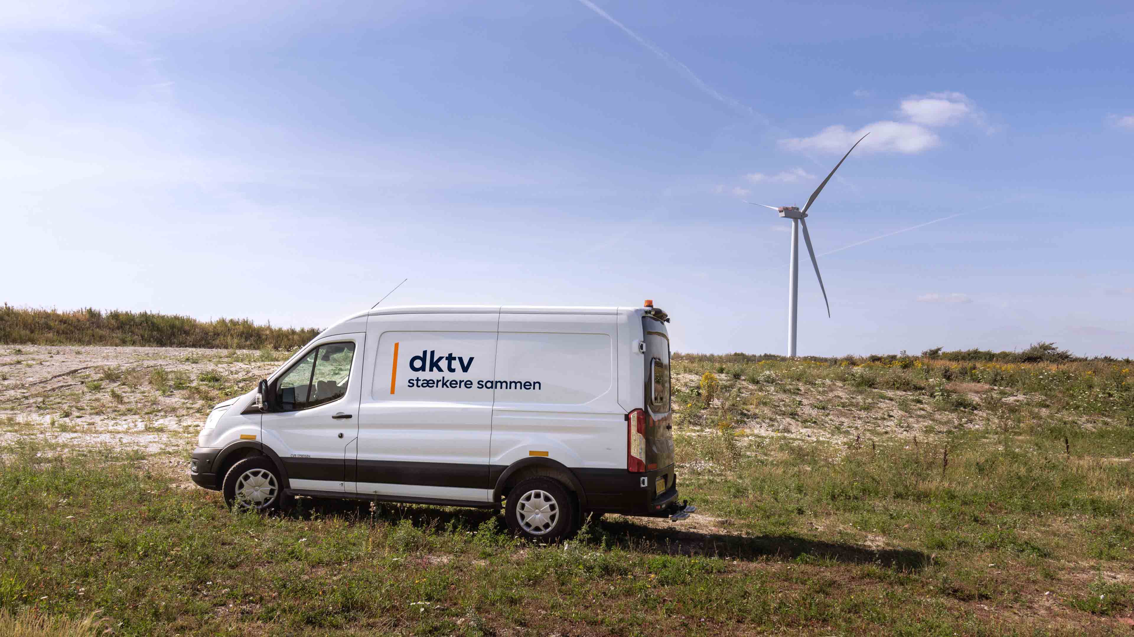 Dktv Bil Og Vindmølle