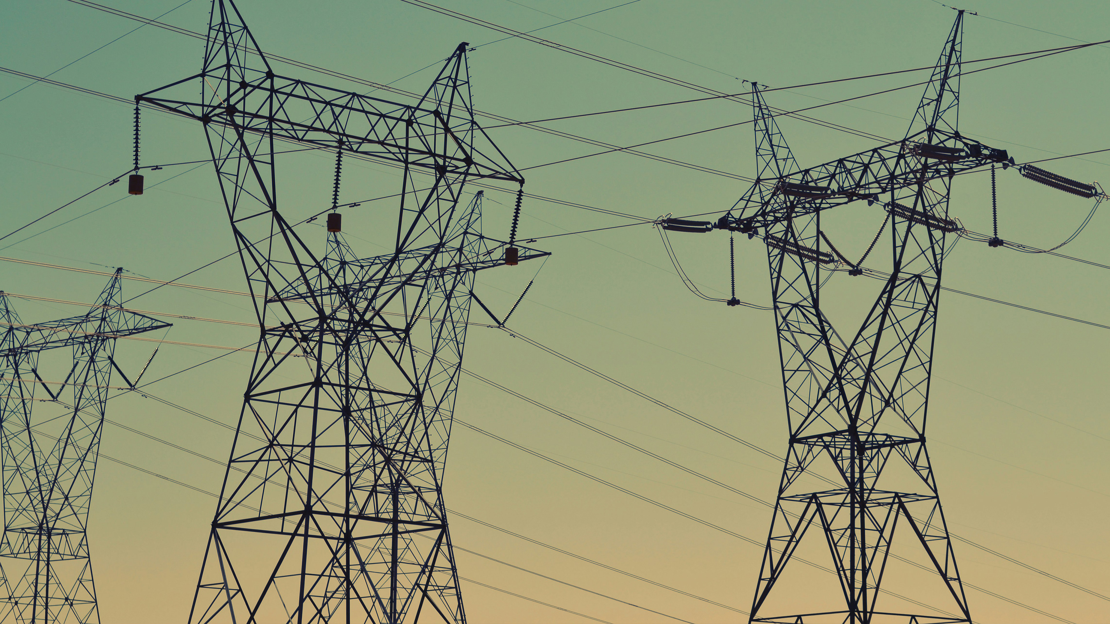 Kritisk Forsyning I Praksis Sikkerhed I El , Strøm Og Vandsektoren