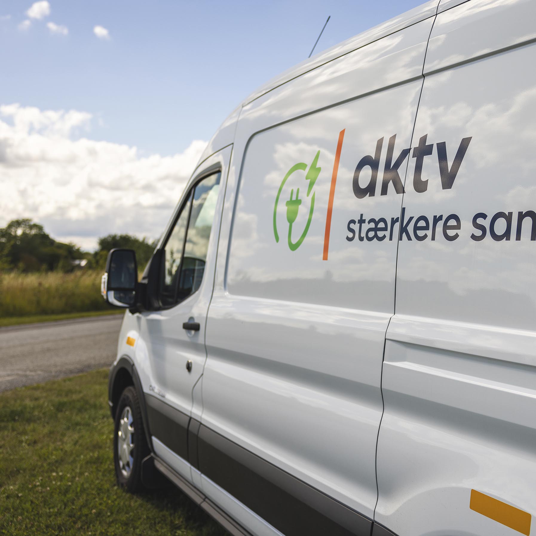 DKTV Installerer Solceller.